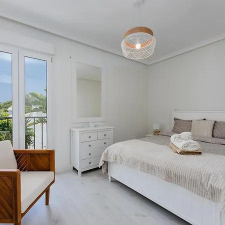 Ocean Front With Private Pool Holiday home *
