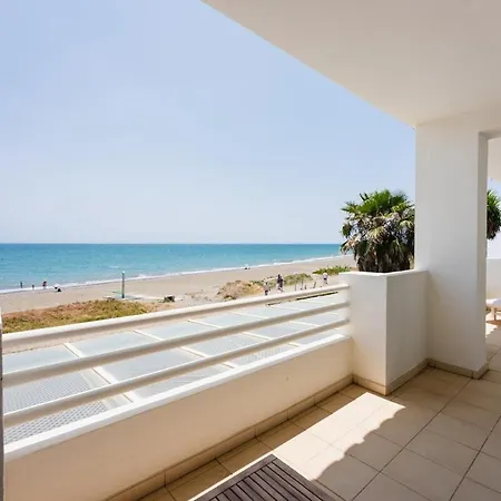 Holiday home Ocean Front With Private Pool