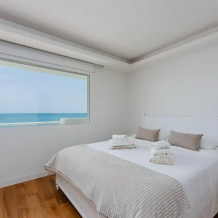 度假居 Ocean Front With Private Pool