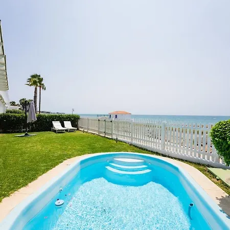 Ocean Front With Private Pool * 埃斯特波纳